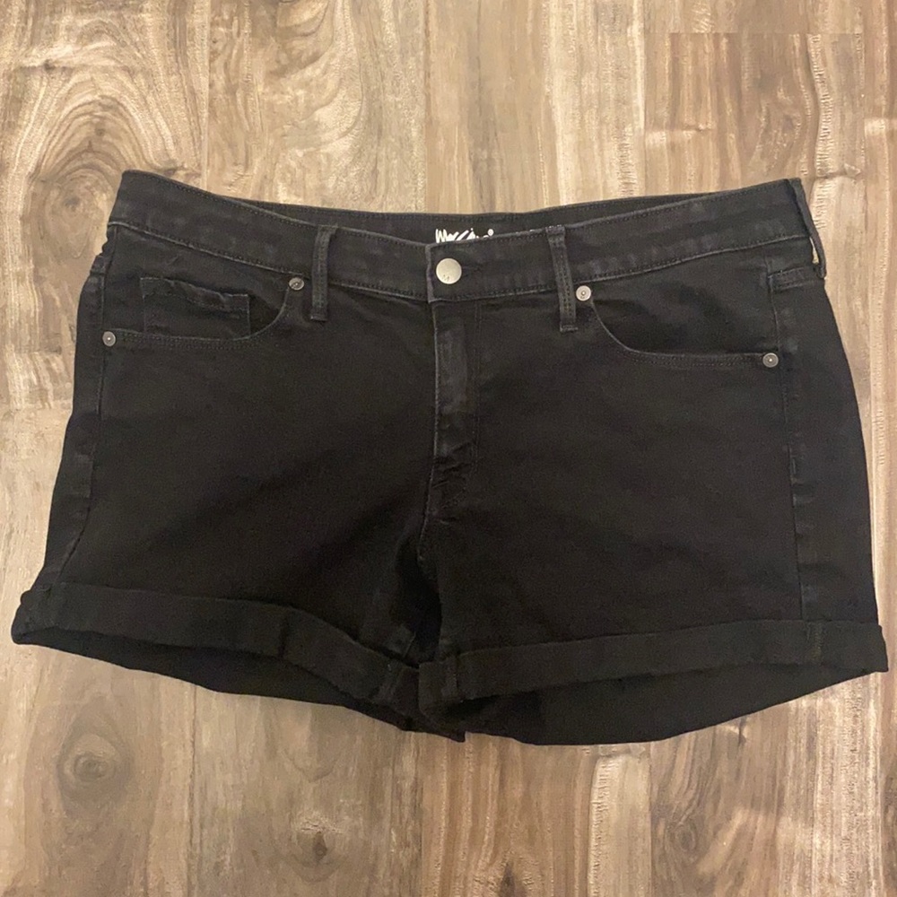Mossimo Black Mid-Rise Midi Shorts Sz 14